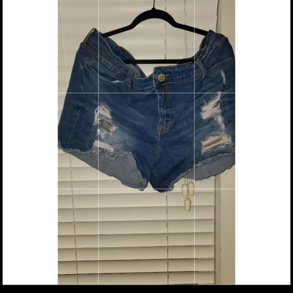 Shorts - Picture 2 of 2